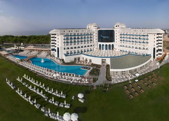 Water Side & SpaSpa Hotel